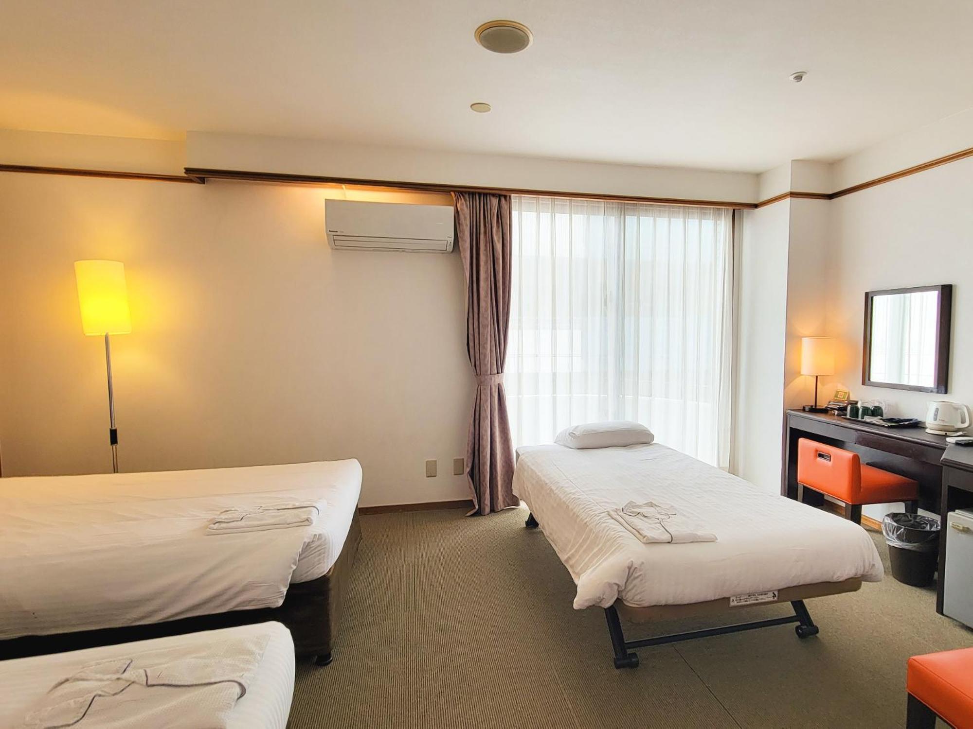 Hotel City Court Naha Exterior foto